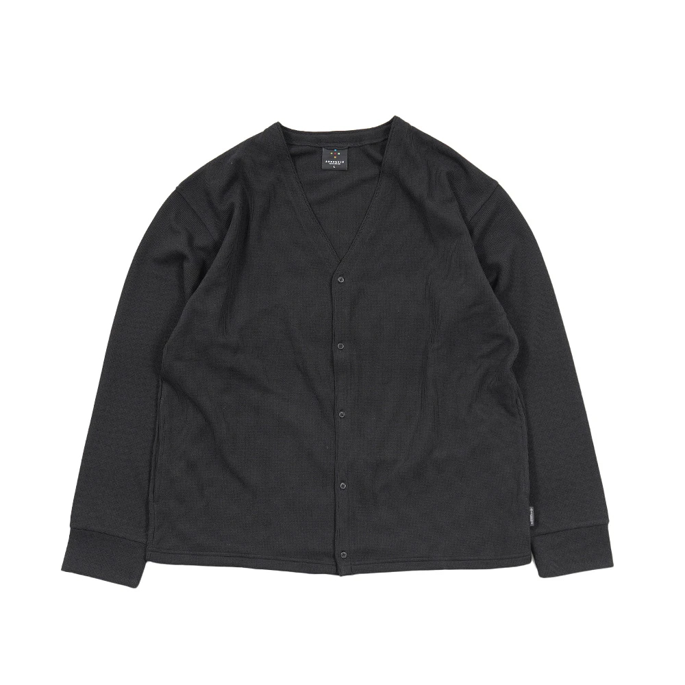 ［アクシーズクインモディファイド］クイックドライエコワッフルカーディガン（ユニセックス） / 321117 BLACK（ブラック） ［25FW］|ｱｸｼｰｽﾞｸｲﾝ ﾓﾃﾞｨﾌｧｲﾄﾞ / AXESQUIN modified
